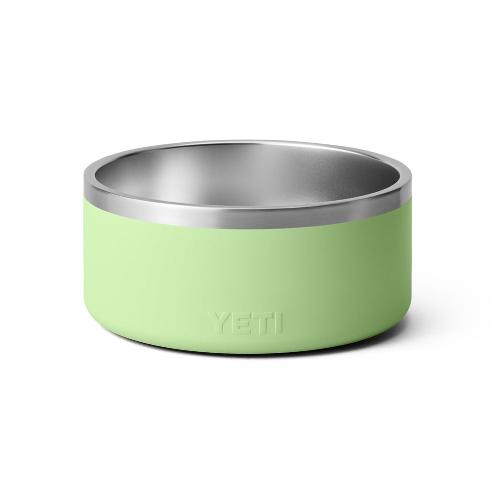 YETI Boomer 8 with BearFoot non-slip ring keeps the bowl steady
