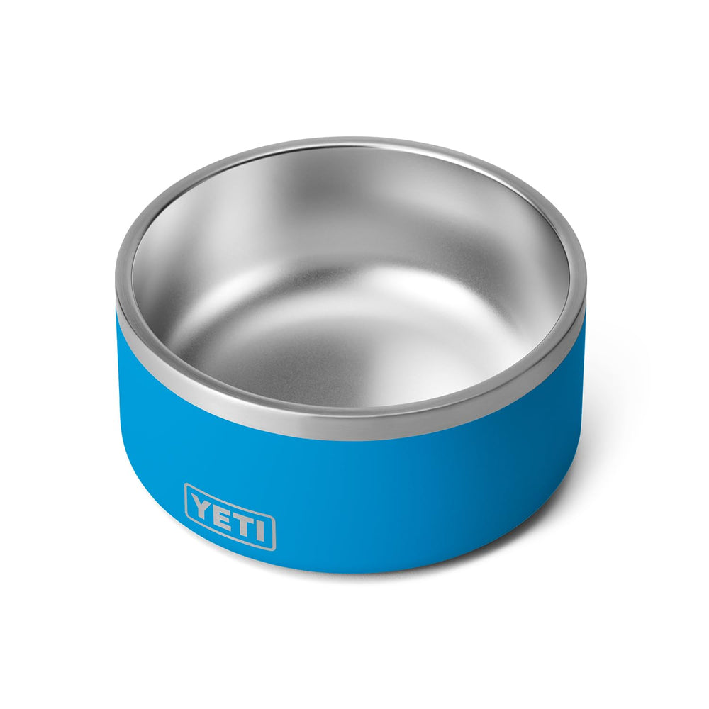 YETI Boomer 8 in Big Wave Blue adds style to feeding time.