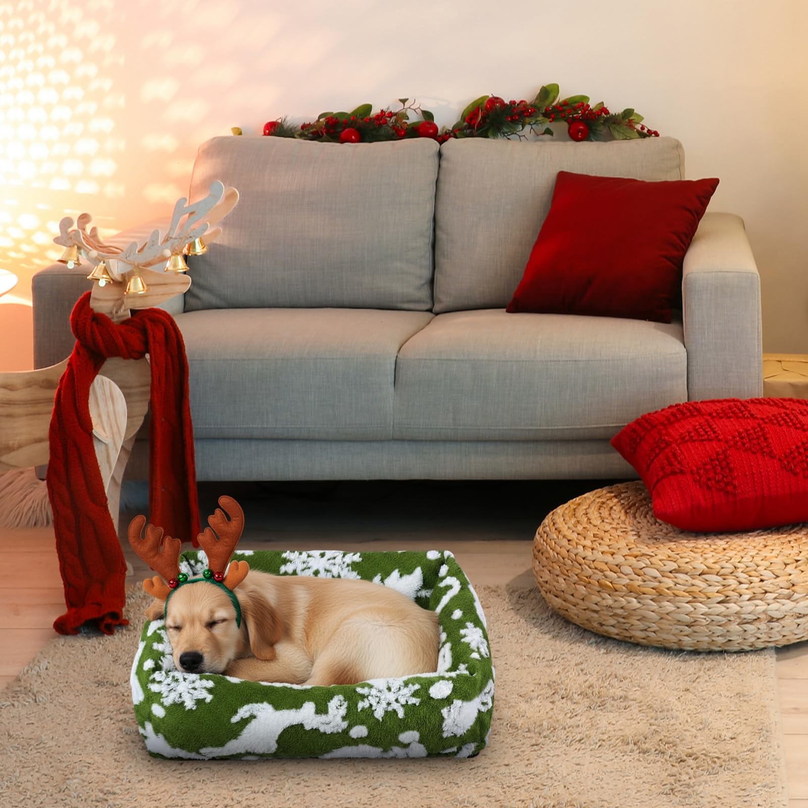 Yeyeplum non-slip bottom keeps bed steady during playful moments.