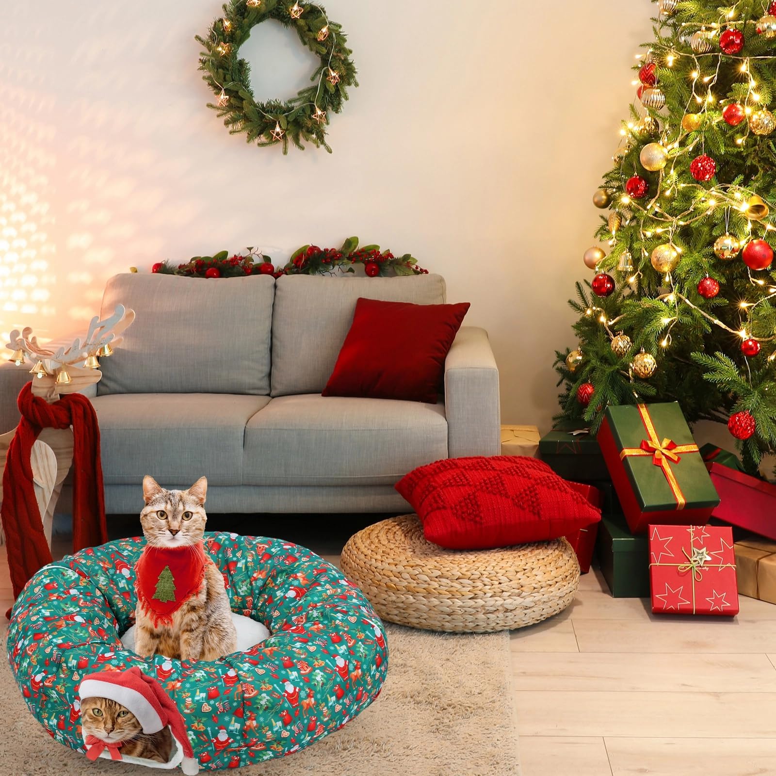 Yeyeplum Christmas tree skirt design creates a festive cat space under the tree.