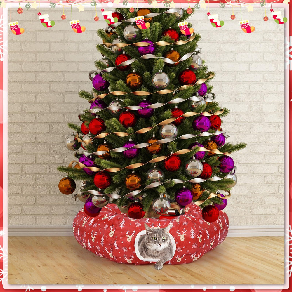 Yeyeplum elk-print detail adds holiday charm to your cat's cozy retreat.