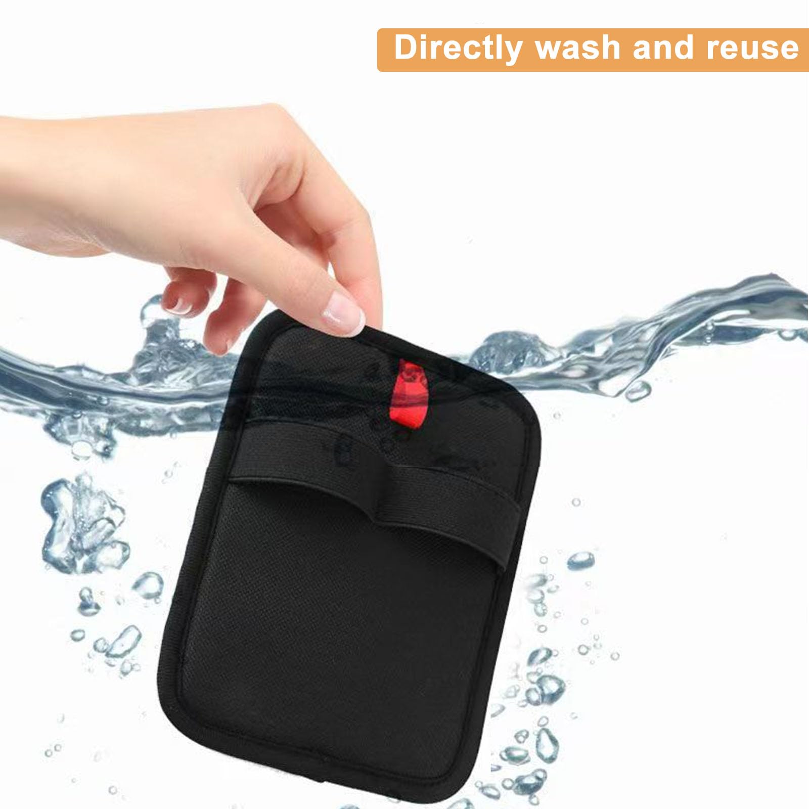 Yikuhot grooming glove for cats and dogs enables quick cleanups during play.