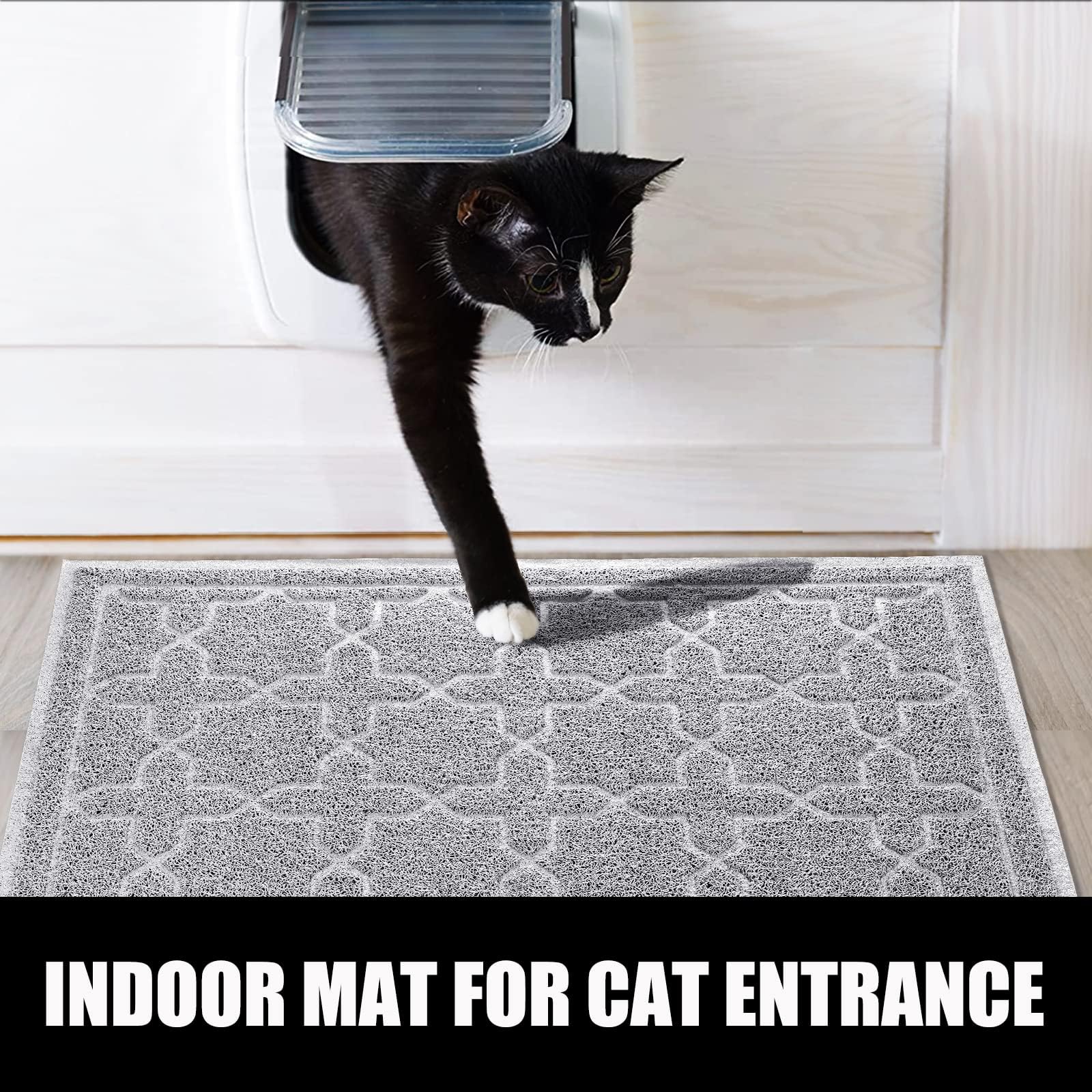 Yimobra cat litter mat easy-clean action allows quick shaking or vacuum cleanup.