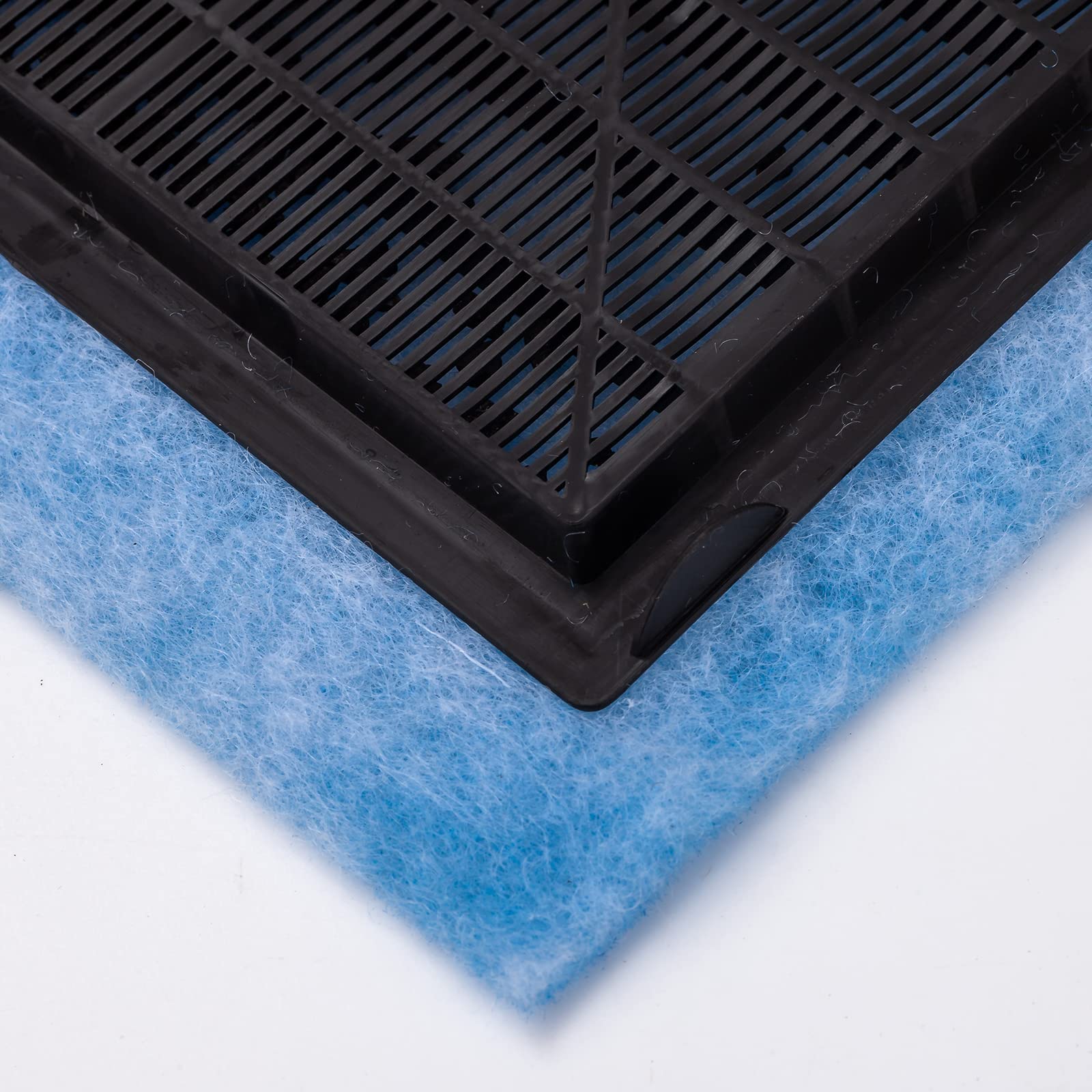 Ying-ti aquarium filter cartridges close-up showing fiber media for thorough filtration.