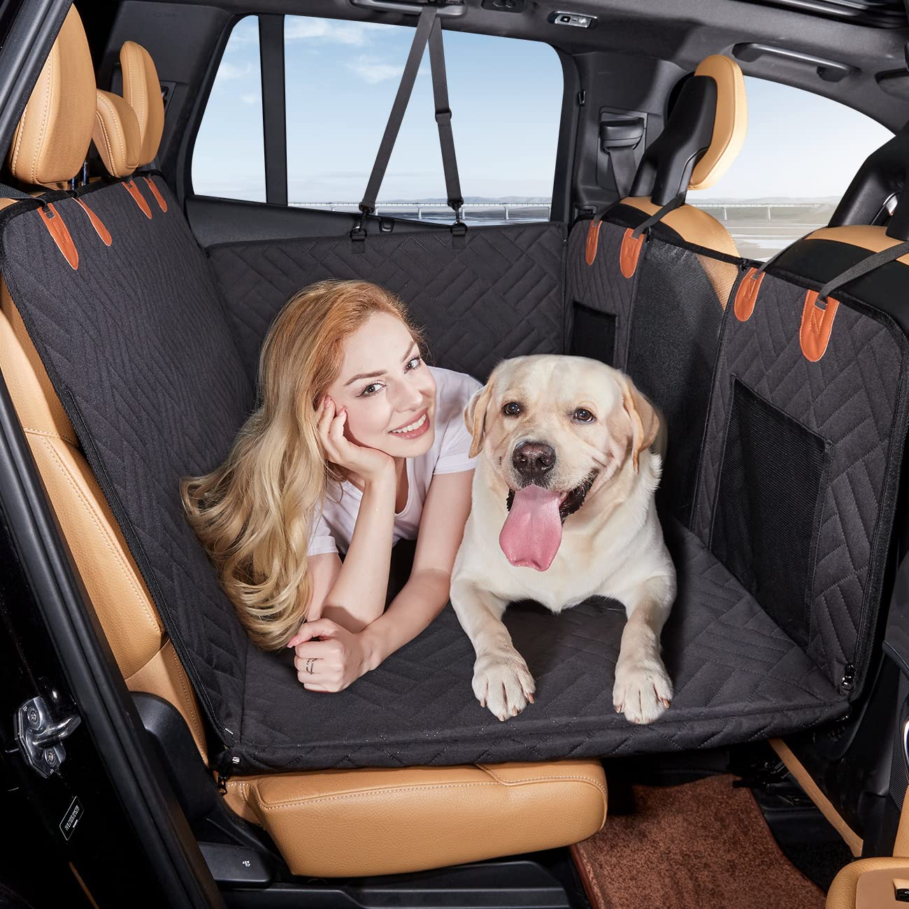YJGF back-seat-extender car bed creates a comfortable resting space for dogs on road trips.
