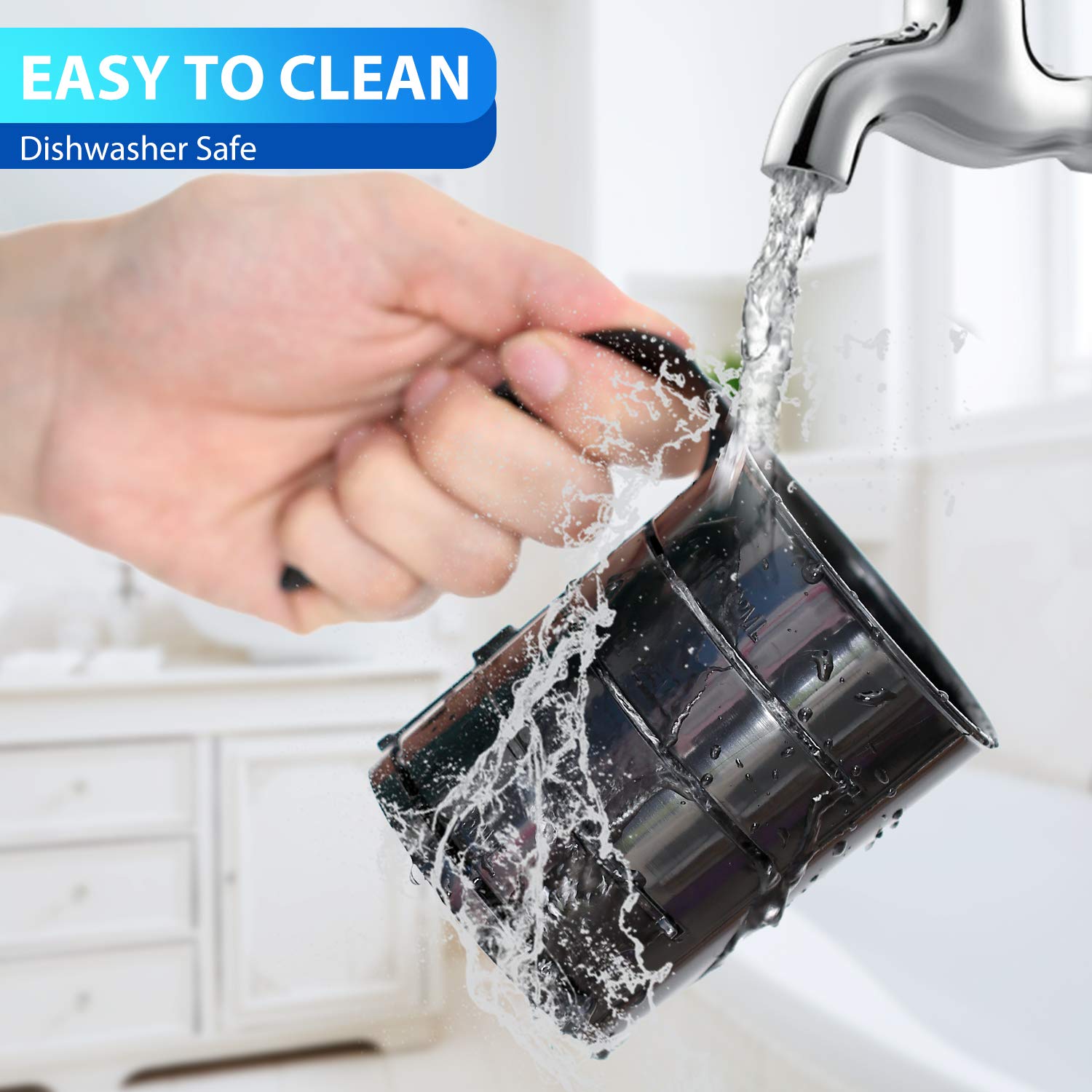 YJOVOJY pet food scoop with half-cup measure for small pets.