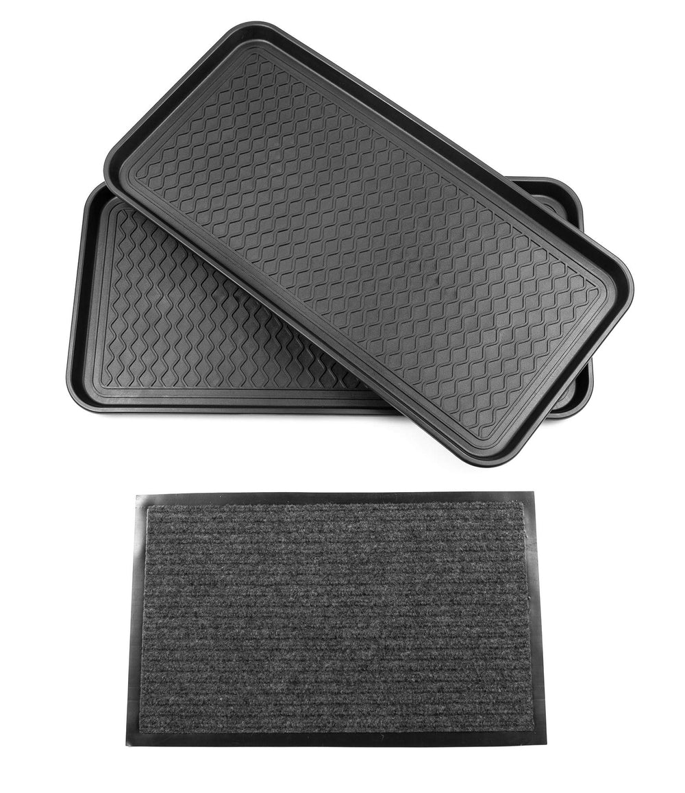 Yolju boot tray close-up shows sturdy lip and sides catching dirt.