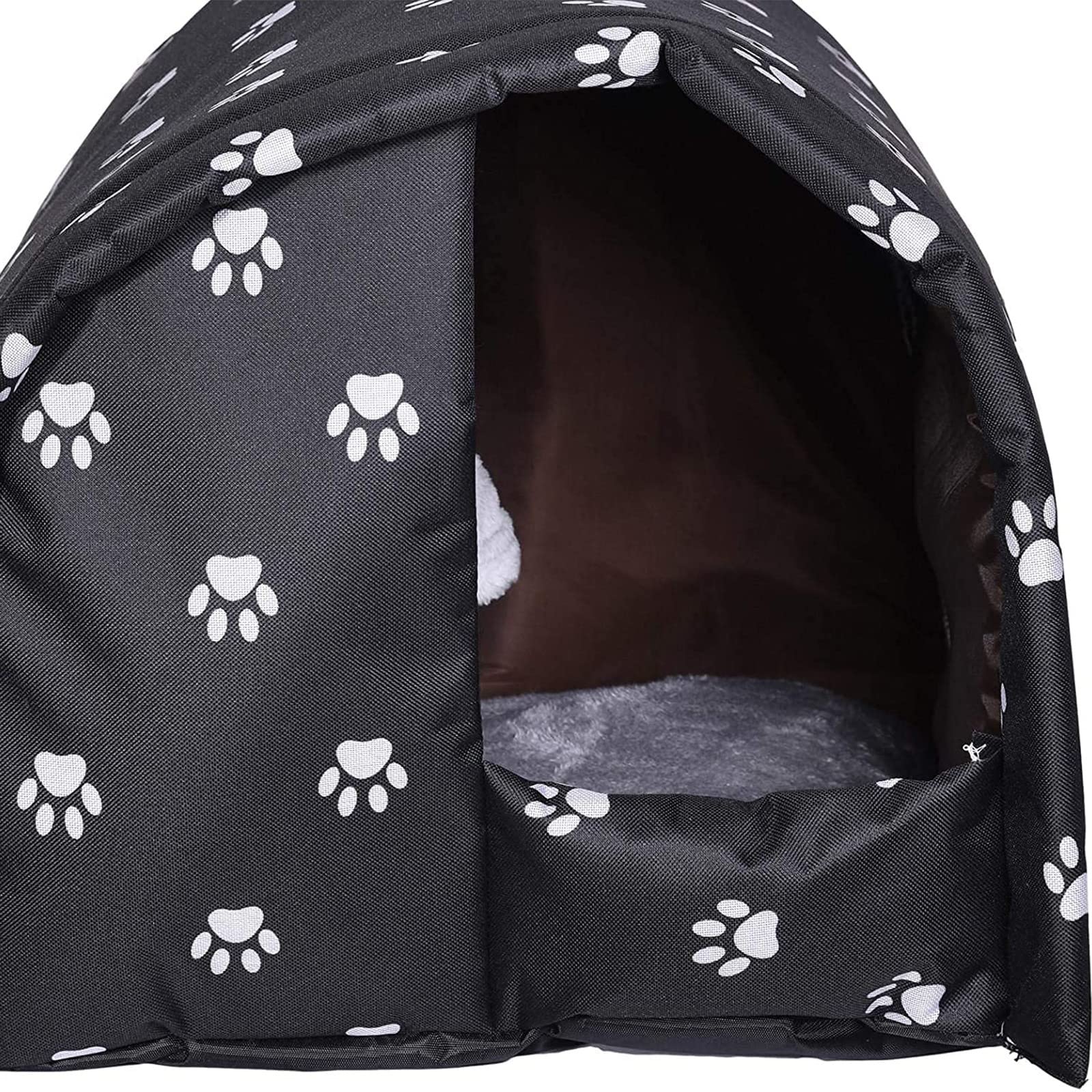 YOMEESOUL plush interior shows soft warmth inside cat shelter