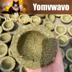 Yomvwavo catnip ball ingredients label highlighting natural catnip.