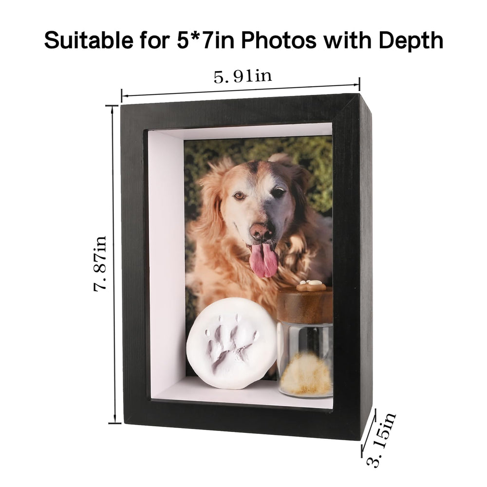 Yongvelin fur keepsake box stores a lock of fur and tiny tokens