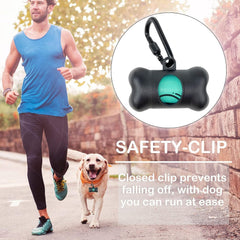 YUCHIYA scented bags roll demonstrates odor-control for walks.