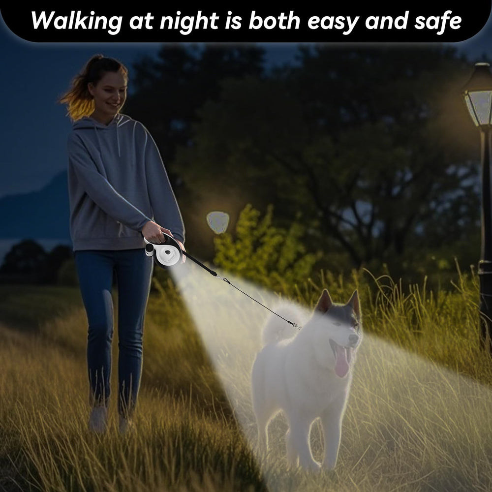 YunoEntona one-hand control leash shows easy pause and lock during walks
