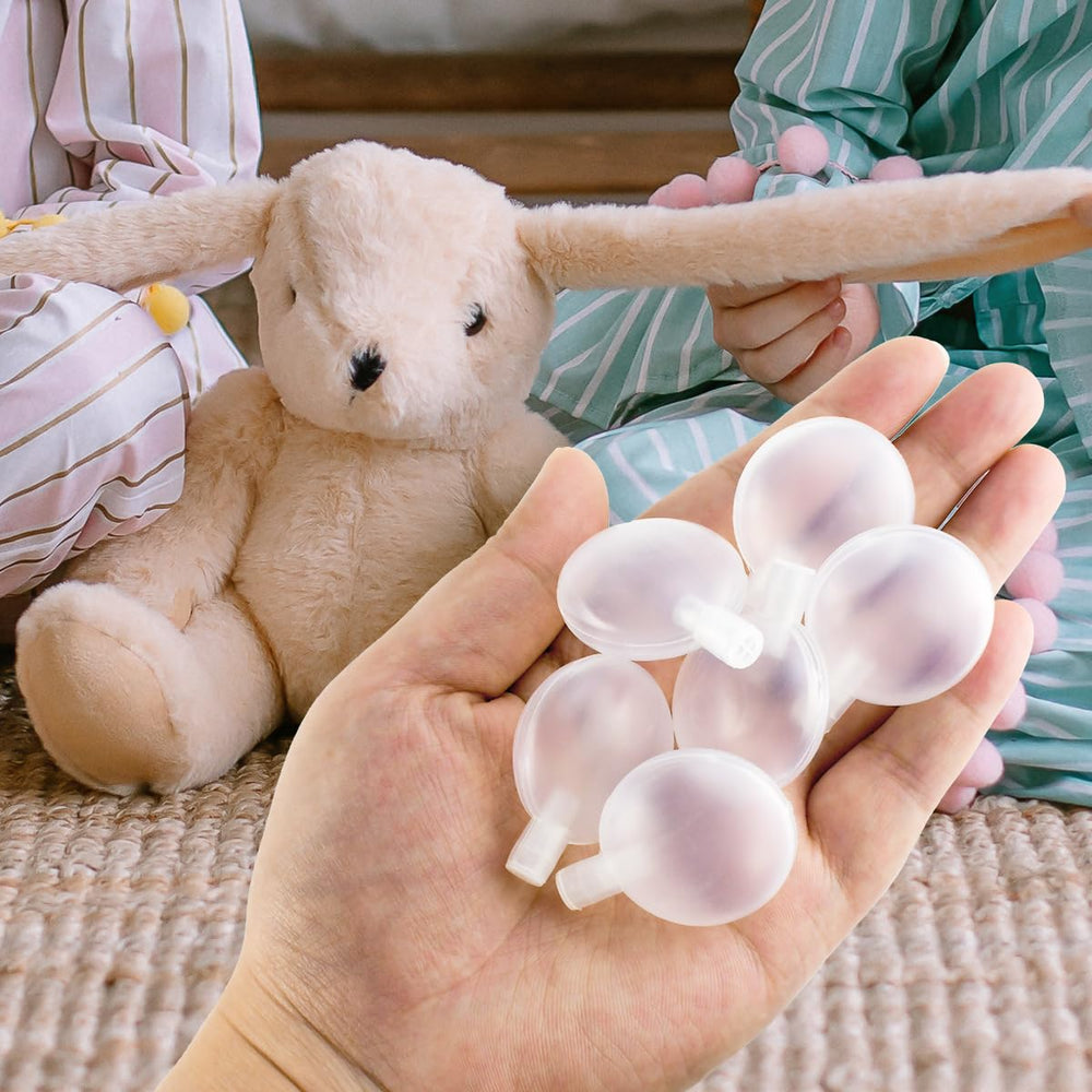 Yuntop easy-install squeaker makes quick toy updates and playtime simple.