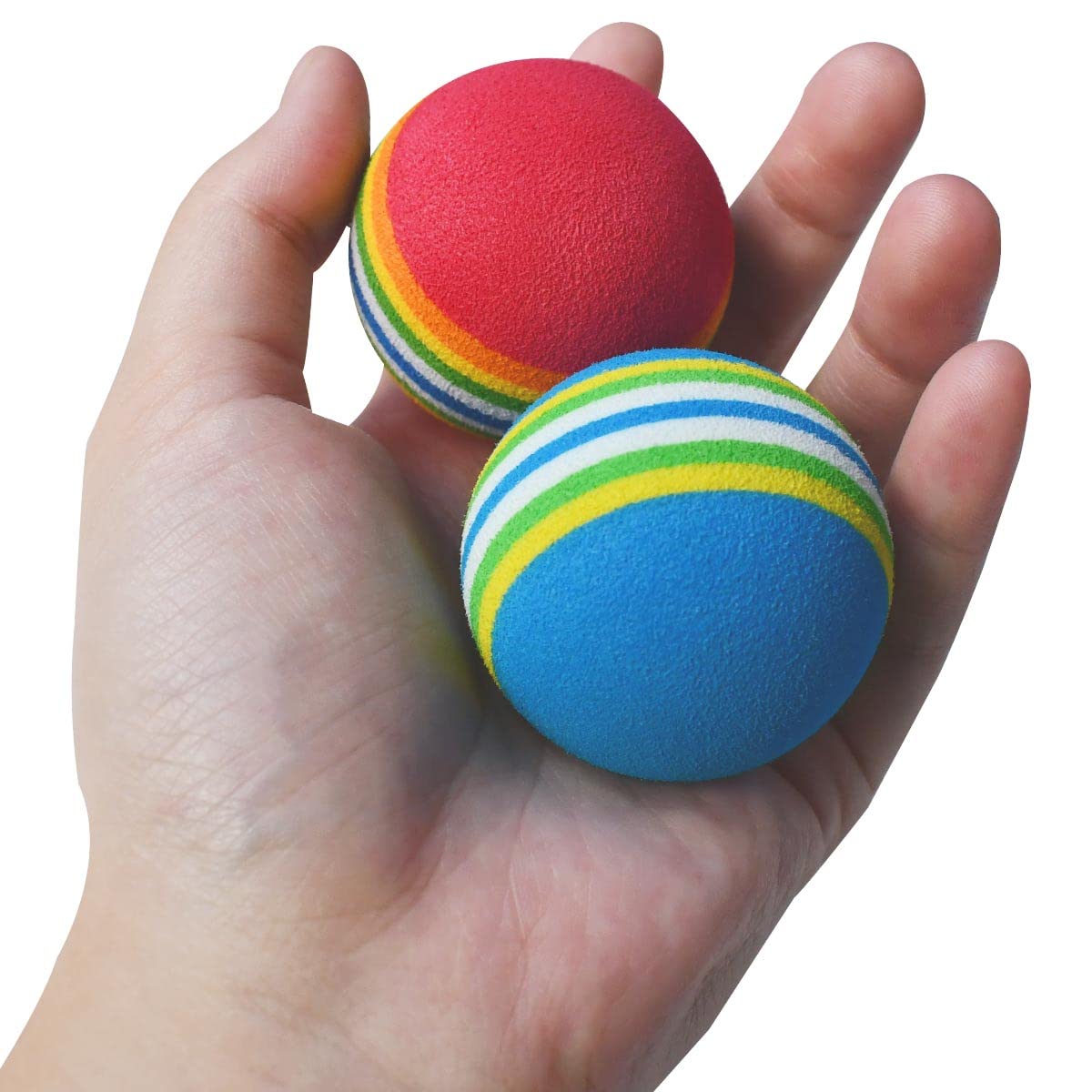 Yuntop foam cat ball promotes pounce and chase during play.