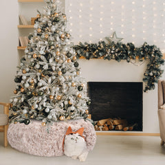 YUYAFN cat tunnel bed donut shape provides a snug hideaway for naps.