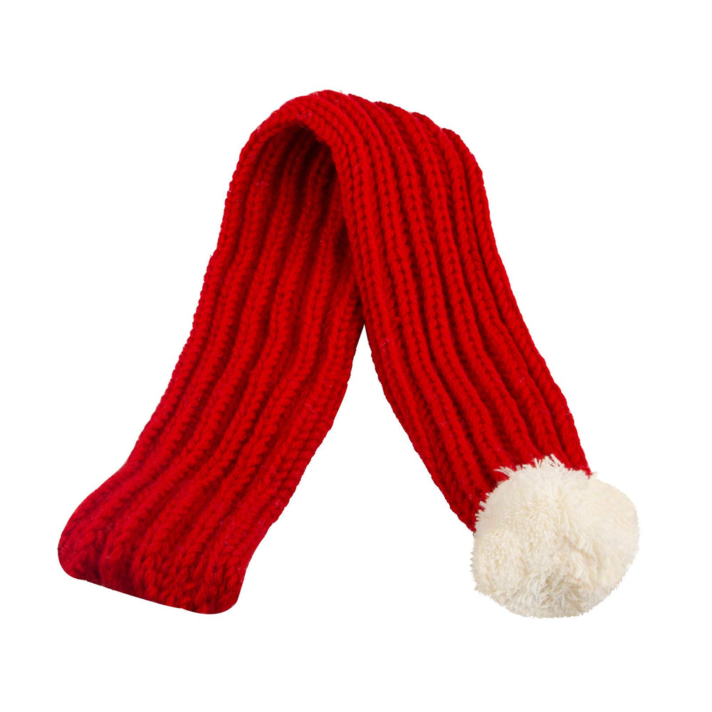 Yuyeran pom-pom neck warmer detail highlighting festive appeal and photogenic look.