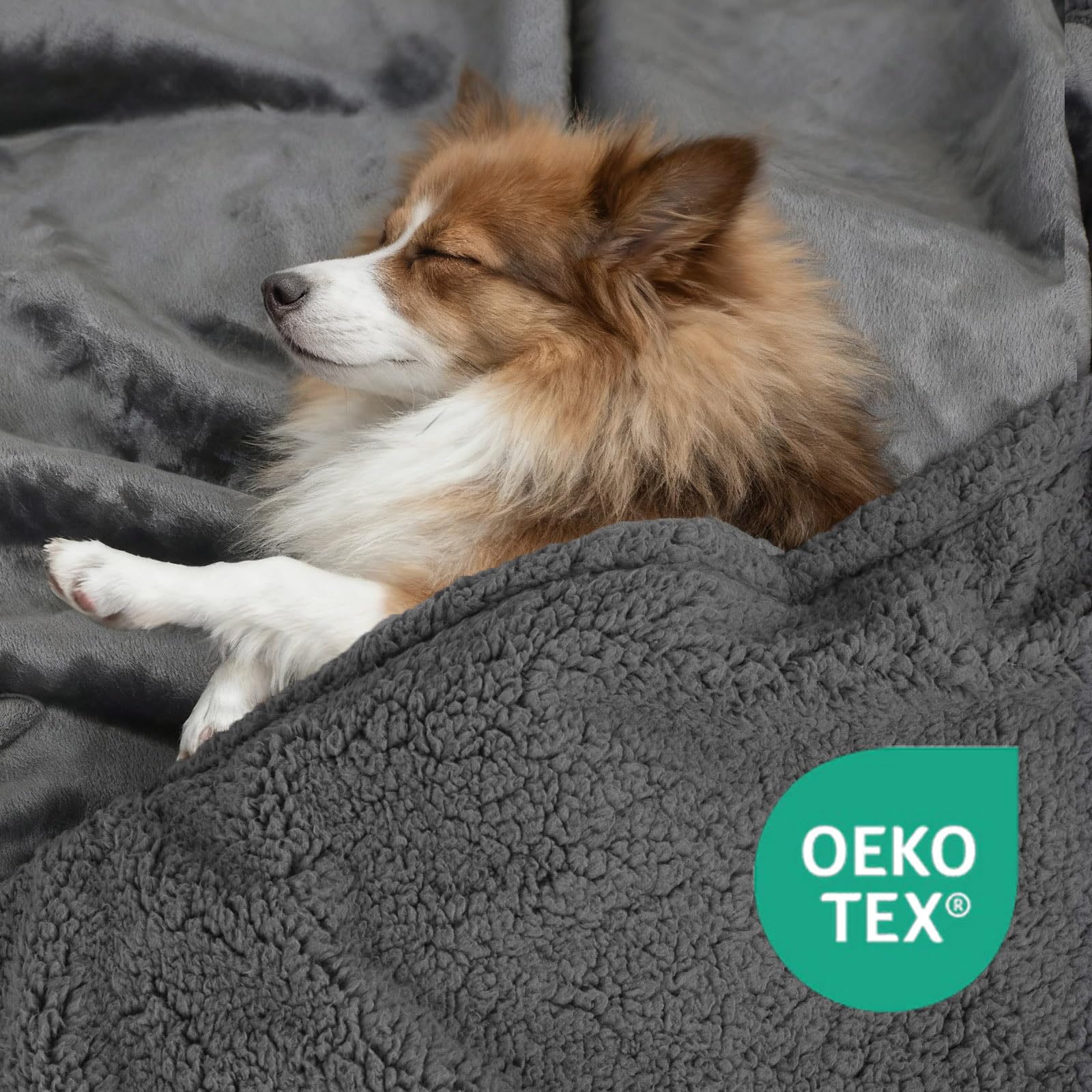 ZAKAPAWS durable edge stitching resists wear from daily use.