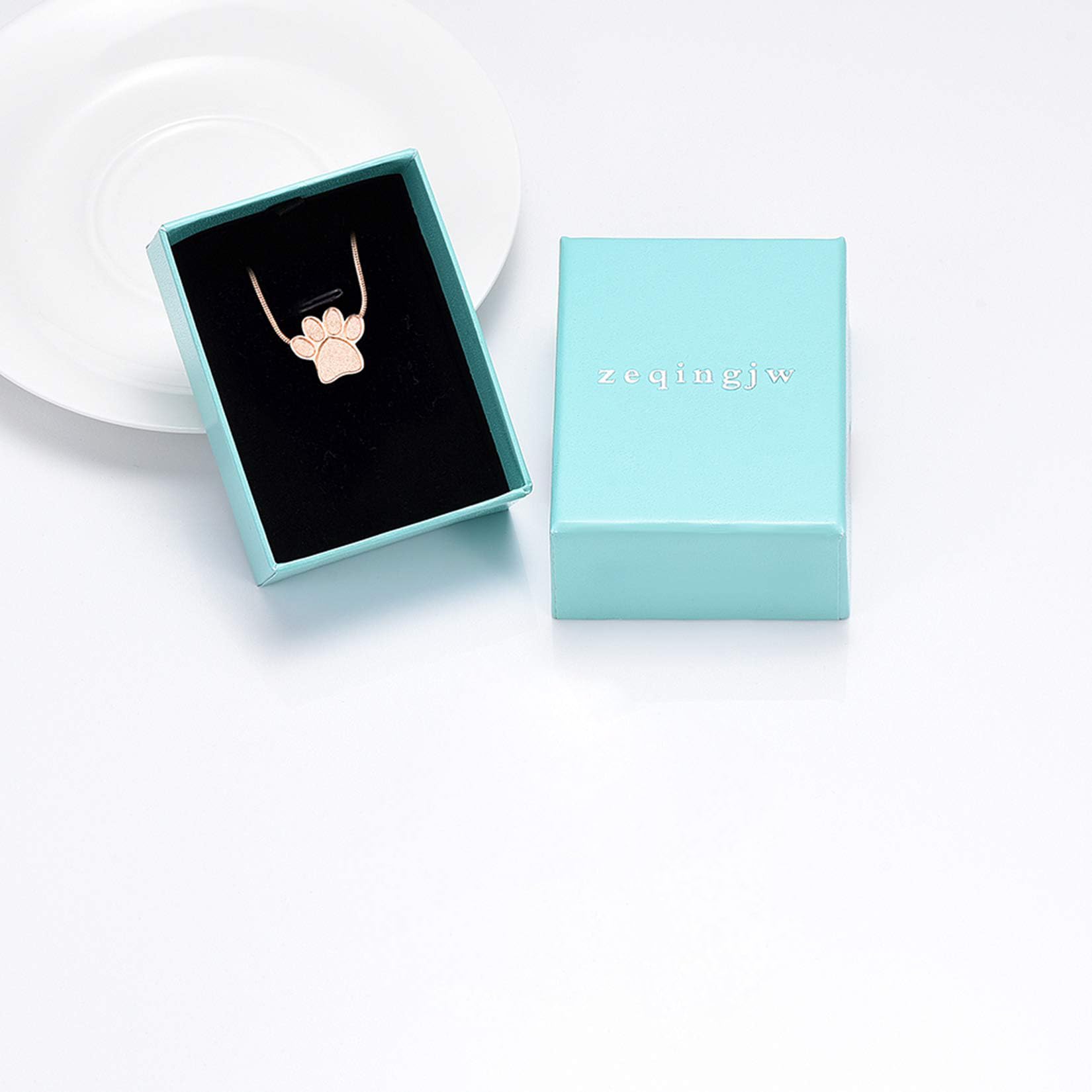 zeqingjw custom engraving back of urn pendant for names or dates.