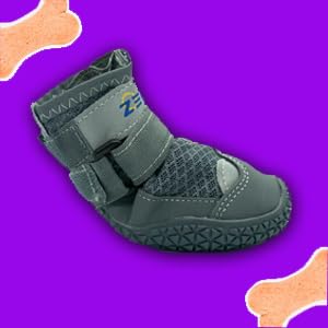 ZEUS URBAN dog boots with easy-on/off design reduce fitting effort for daily wear.