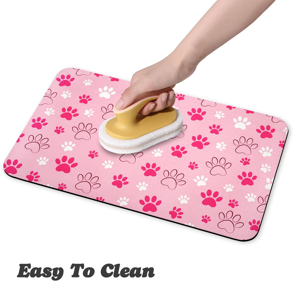 Zoeeya dog food mat waterproof backing close-up, protects floors from spills.