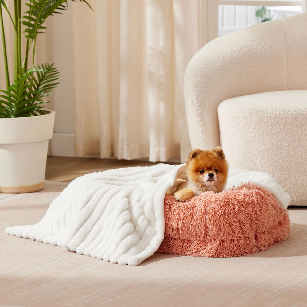 ZOMISIA blanket features durable stitching for long-lasting protection