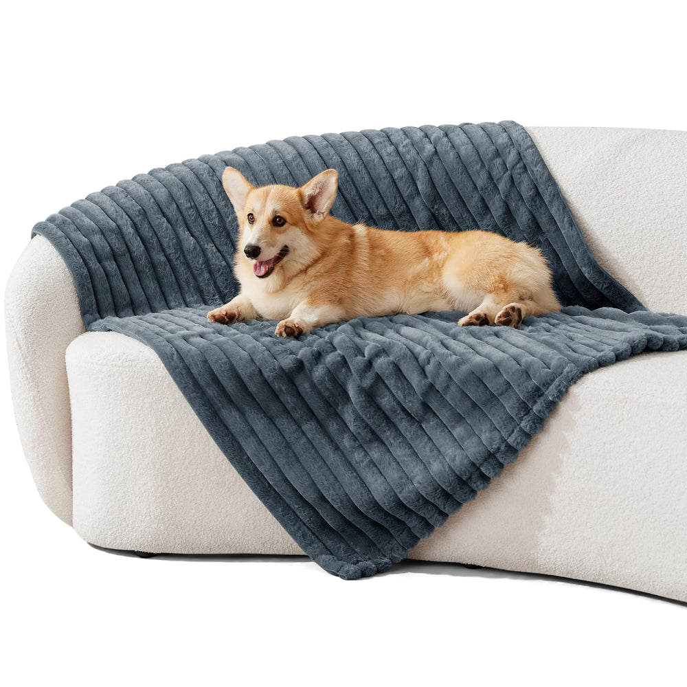 ZOMISIA waterproof dog blanket folded for storage, easy to store and quick-drying