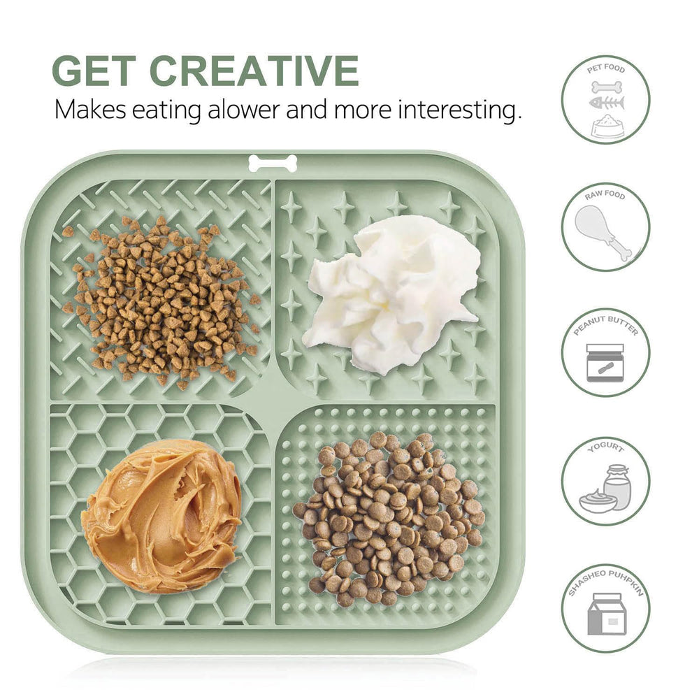 Zonopy Licking Mat includes a spatula for easy treat application and cleaning.