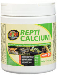 Zoo Med reptile calcium with Vitamin D3 container shows easy-to-measure calcium for daily feedings