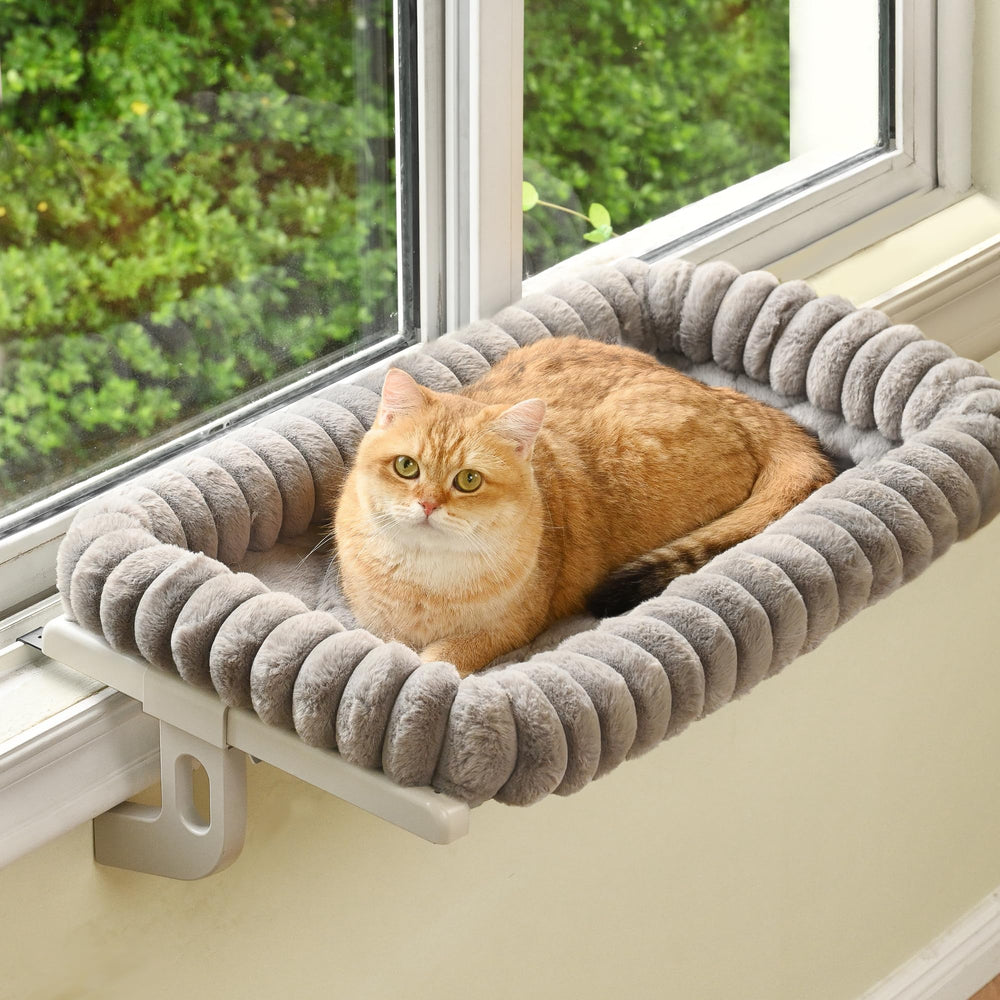 Zoratoo Cloud-Cuddle window perch assembly showing tool-free setup and clamp mechanism for secure placement