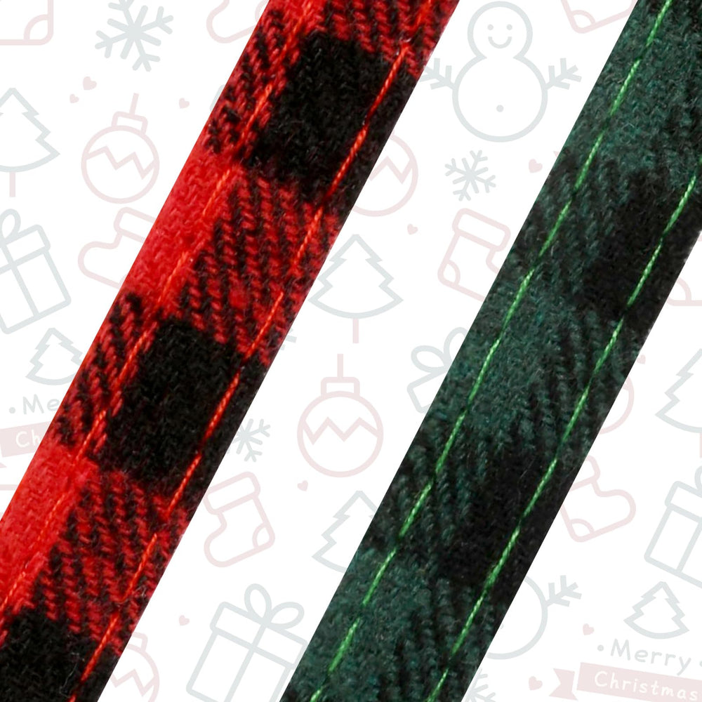 ZOWPET plaid collar worn on cat demonstrates adjustable size range in action.