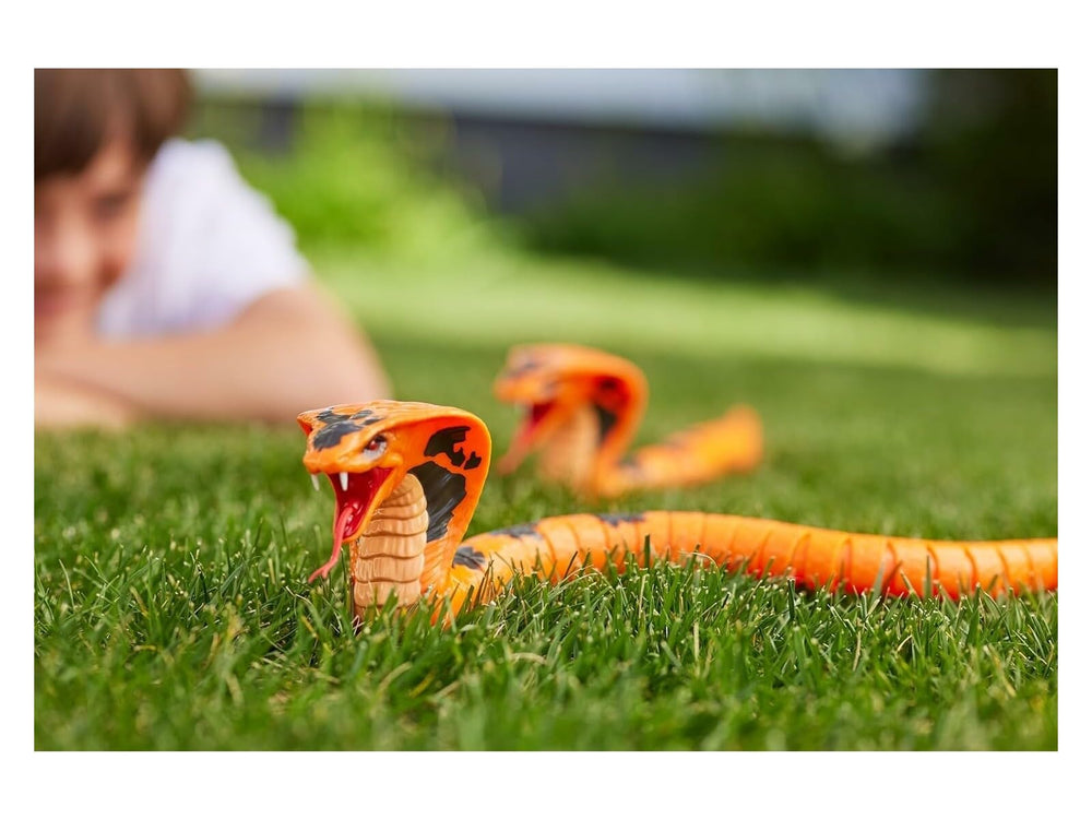 Zuru Alive Cobra Real unboxing shot highlights easy toy setup and excitement.