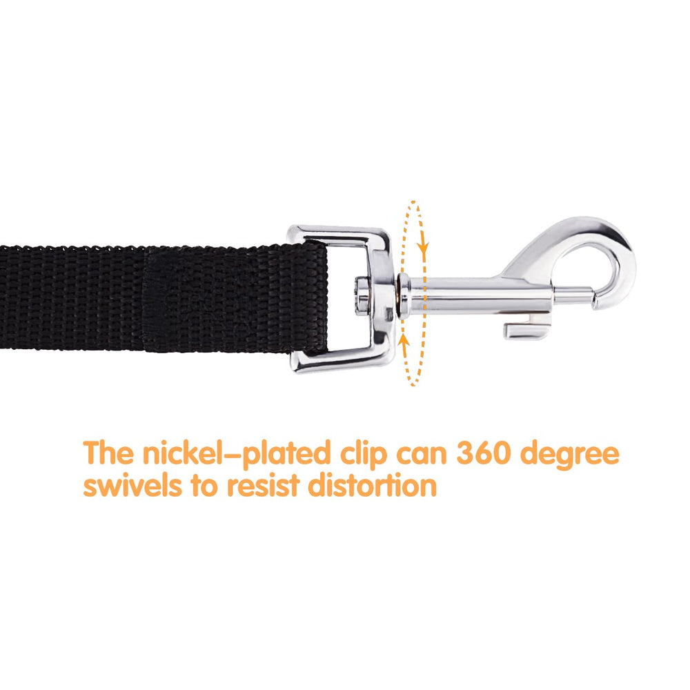 ZUZUAN 30ft obedience leash buckles closeup reveals nickel-plated bolts for secure outdoor use