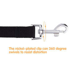 ZUZUAN 30ft obedience leash buckles closeup reveals nickel-plated bolts for secure outdoor use